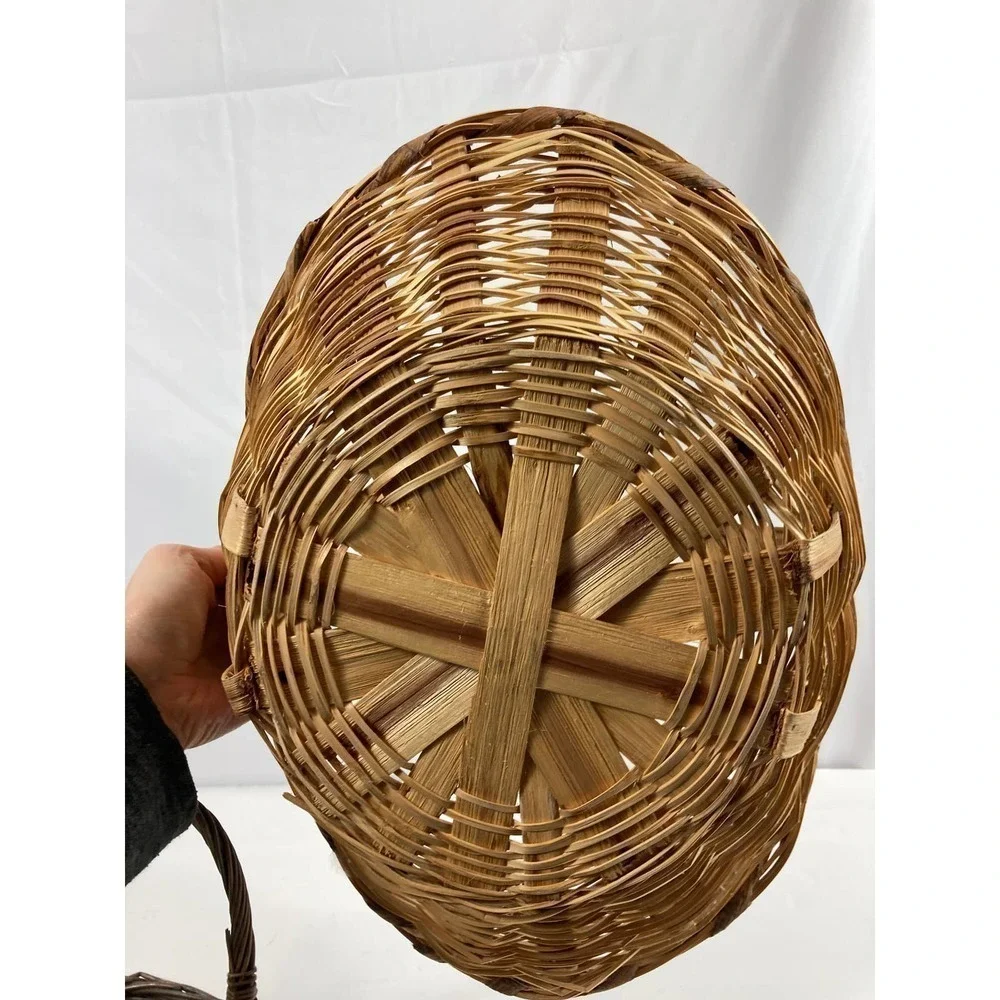 Set of 2 wicker baskets with handles